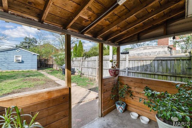 4967 Parker Avenue, St Louis, MO 63139