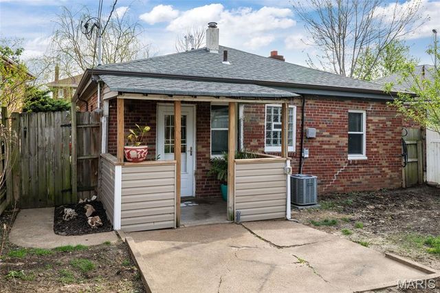 4967 Parker Avenue, St Louis, MO 63139