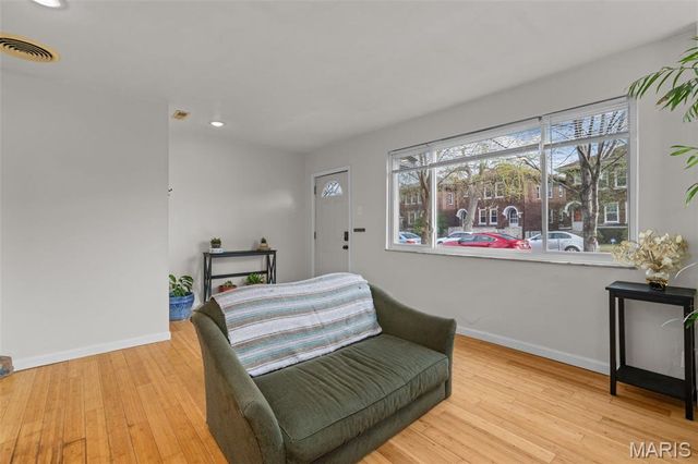 4967 Parker Avenue, St Louis, MO 63139