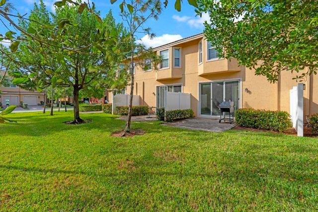 5982 Monterra Club Drive, Lake Worth, FL 33463