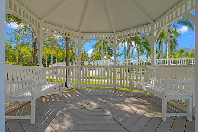 5982 Monterra Club Drive, Lake Worth, FL 33463