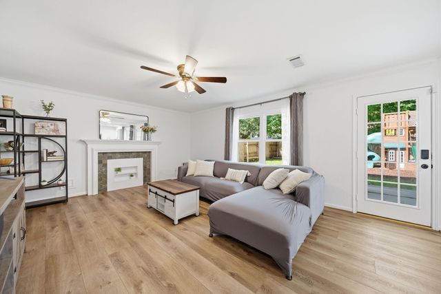 815 Sierra Lake Drive, Katy, TX 77450