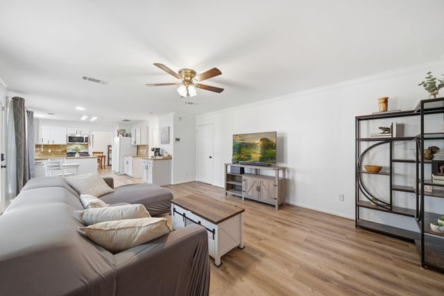 815 Sierra Lake Drive, Katy, TX 77450