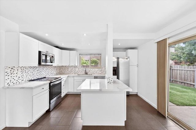 2307 Filmore Ln, Rancho Cordova, CA 95670