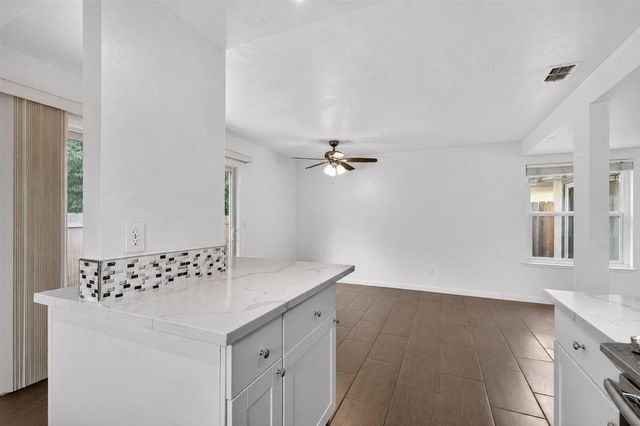 2307 Filmore Ln, Rancho Cordova, CA 95670