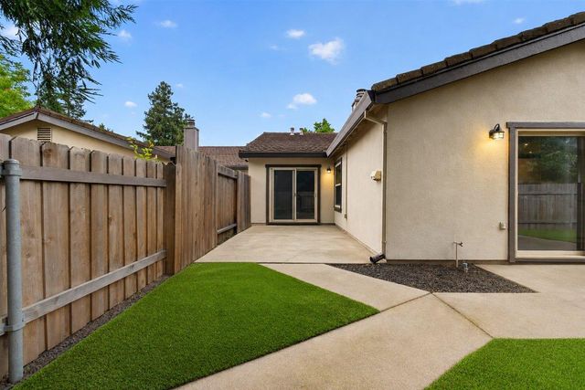 2307 Filmore Ln, Rancho Cordova, CA 95670
