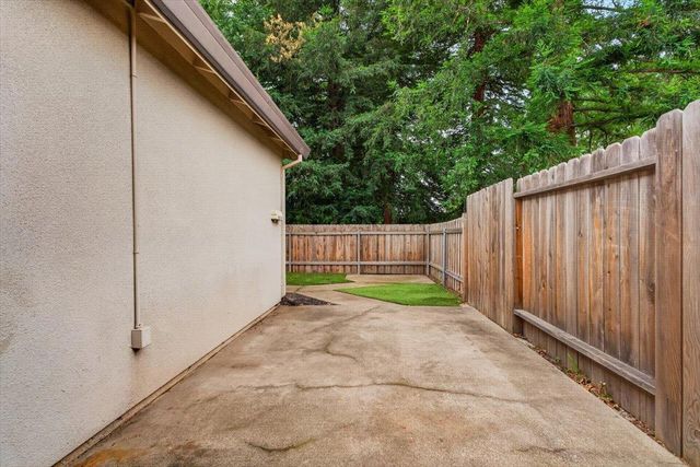 2307 Filmore Ln, Rancho Cordova, CA 95670