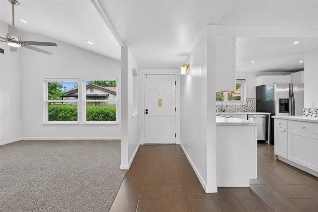 2307 Filmore Ln, Rancho Cordova, CA 95670