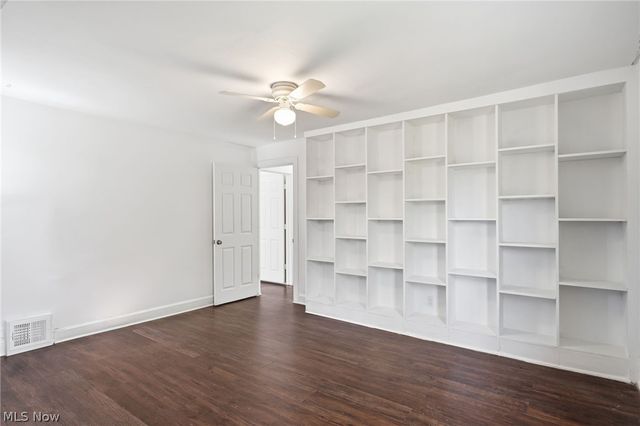 1068 Nela View Road, Cleveland Heights, OH 44112