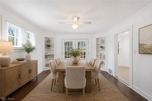 1068 Nela View Road, Cleveland Heights, OH 44112