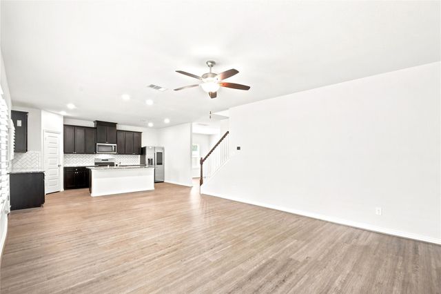 1202 Vilamoura Court, Crosby, TX 77532