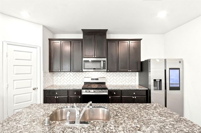1202 Vilamoura Court, Crosby, TX 77532