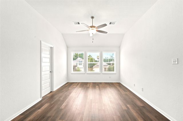 1202 Vilamoura Court, Crosby, TX 77532