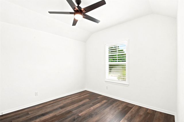 1202 Vilamoura Court, Crosby, TX 77532