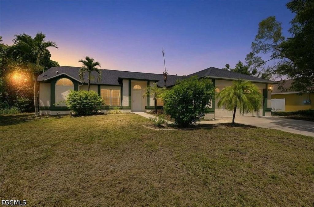 1325 SW 25th TER, Cape Coral, FL 33914