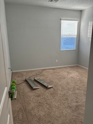 6121 Strand Loop SE, Albuquerque, NM 87106