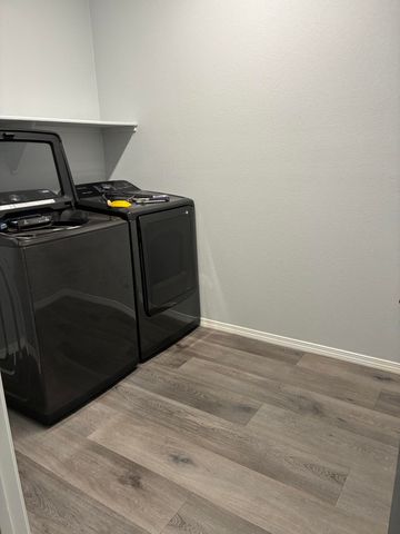 6121 Strand Loop SE, Albuquerque, NM 87106