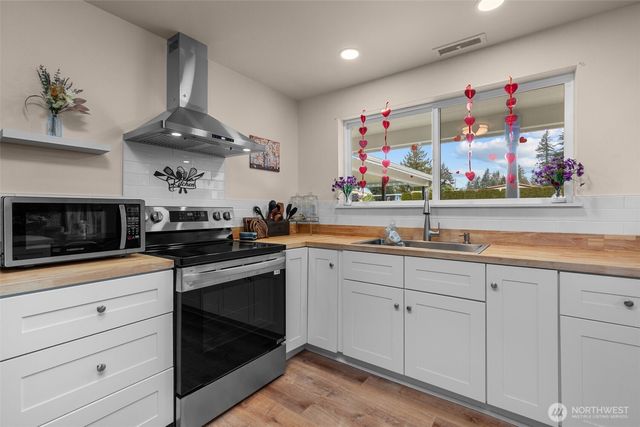 18501 52nd Avenue W #83, Lynnwood, WA 98037