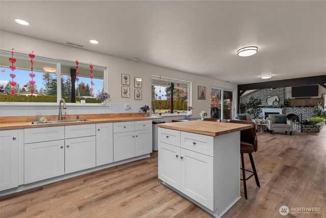 18501 52nd Avenue W #83, Lynnwood, WA 98037