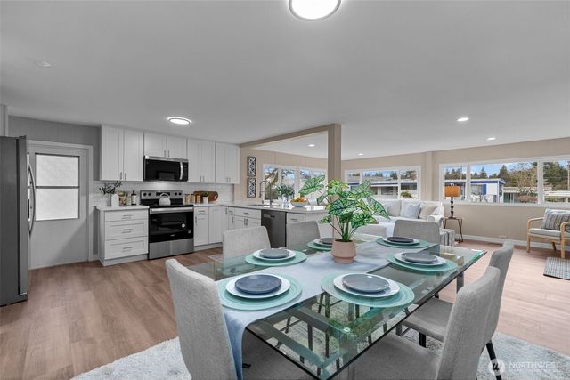 18501 52nd Avenue W #83, Lynnwood, WA 98037