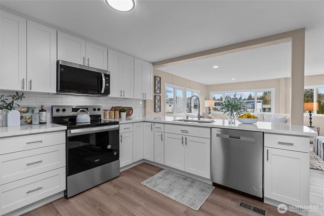18501 52nd Avenue W #83, Lynnwood, WA 98037