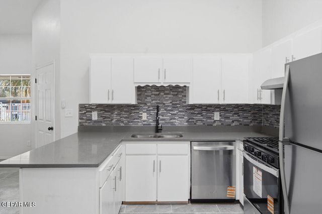 821 Los Lagos Way B, El Paso, TX 79907