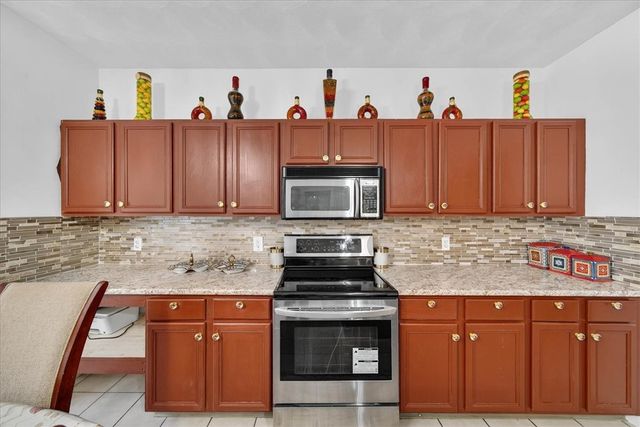 14 Audubon Lane, Coventry, RI 02831