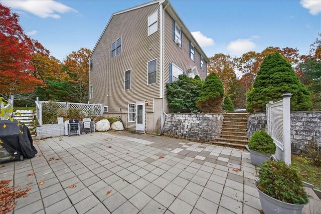 14 Audubon Lane, Coventry, RI 02831