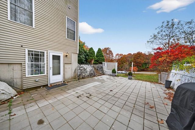 14 Audubon Lane, Coventry, RI 02831