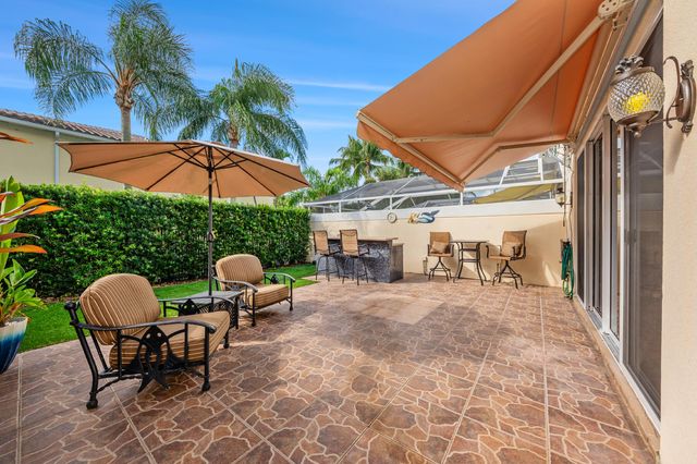 477 Capistrano Drive, Palm Beach Gardens, FL 33410