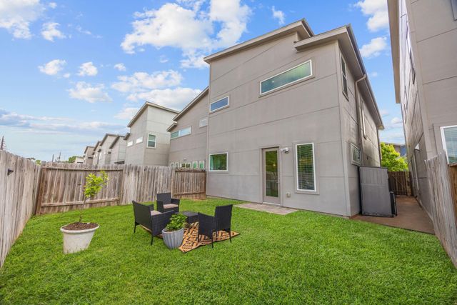 5705 Pampero Lane, Houston, TX 77092