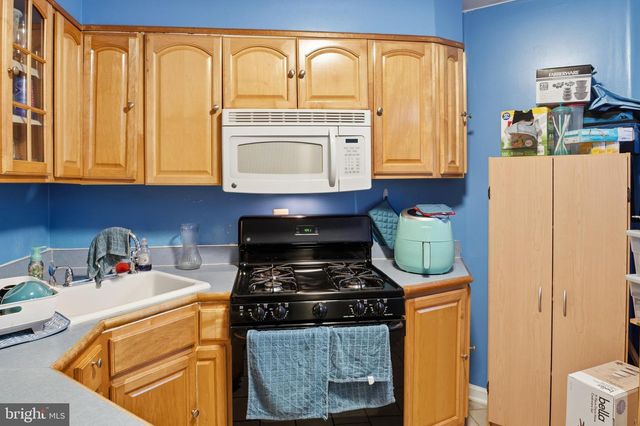 3307 MCELDERRY ST, Baltimore, MD 21205