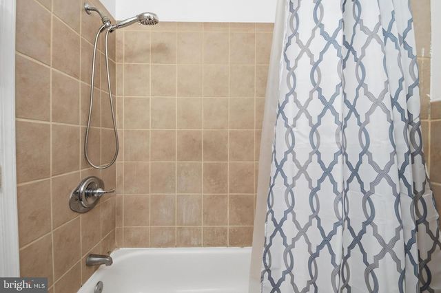 3307 MCELDERRY ST, Baltimore, MD 21205