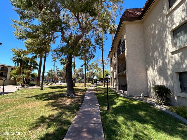 3033 E DEVONSHIRE Avenue 3008, Phoenix, AZ 85016