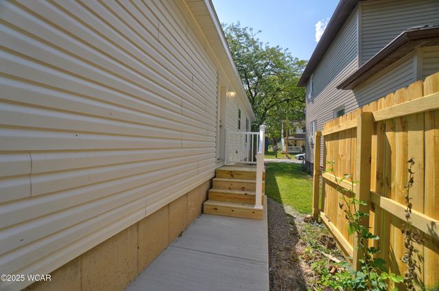 416 Hazel Avenue, Lima, OH 45801