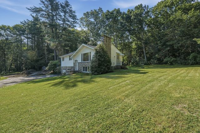 65 Church Street, Ludlow, MA 01056