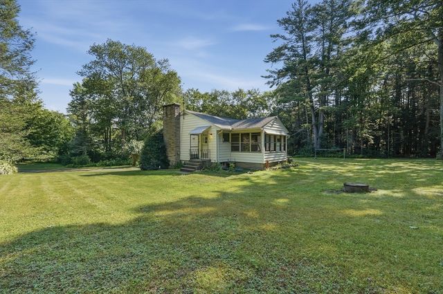 65 Church Street, Ludlow, MA 01056