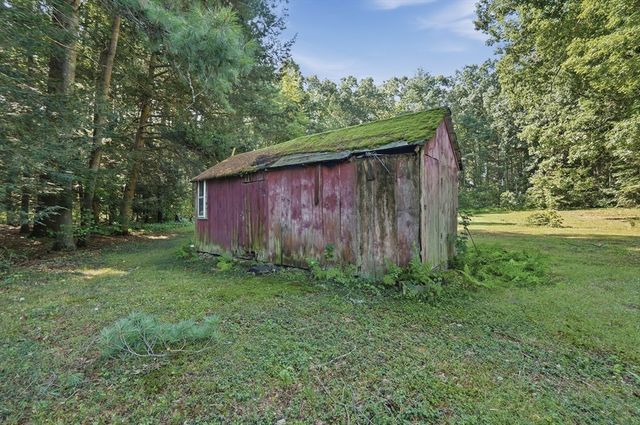 65 Church Street, Ludlow, MA 01056
