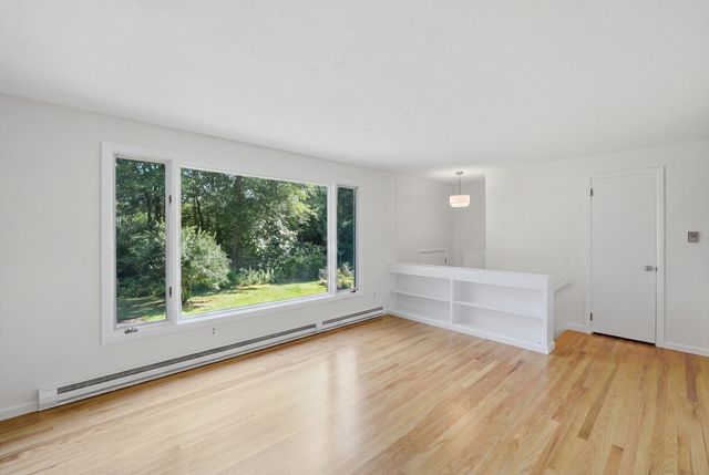65 Church Street, Ludlow, MA 01056