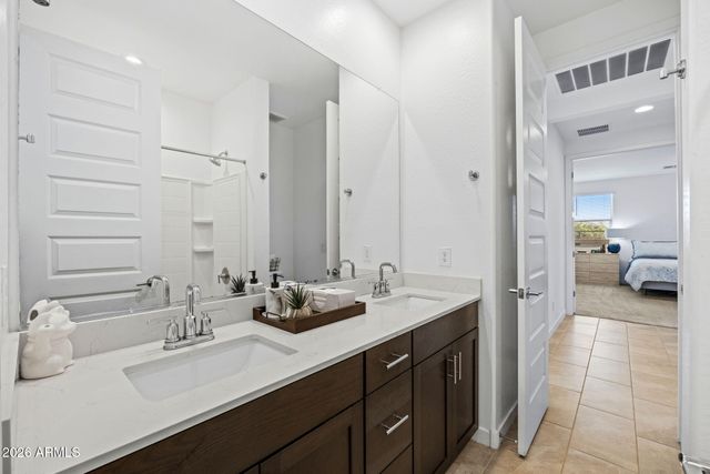 4282 E APPALOOSA Road, Gilbert, AZ 85296
