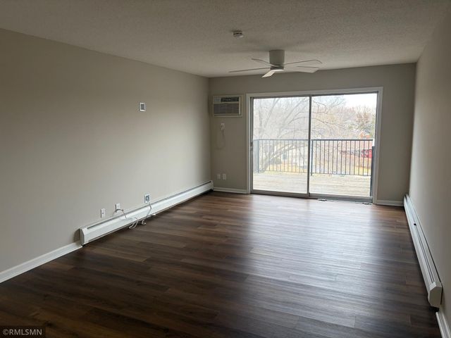 2801 Flag Avenue N 323, New Hope, MN 55427