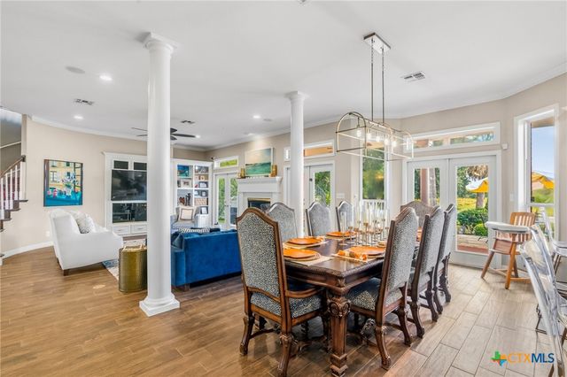 306 Creekridge Drive, Victoria, TX 77904