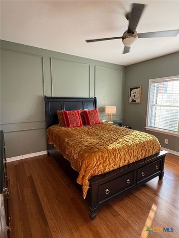 306 Creekridge Drive, Victoria, TX 77904