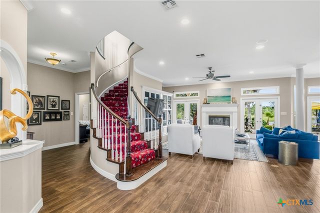 306 Creekridge Drive, Victoria, TX 77904