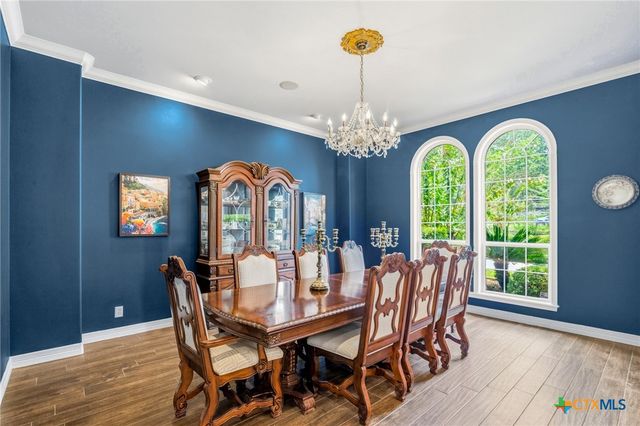 306 Creekridge Drive, Victoria, TX 77904