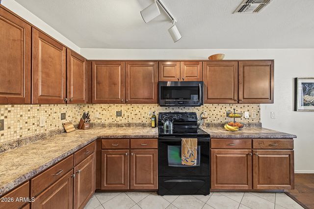 1530 E SAGUARO Trail, San Tan Valley, AZ 85143