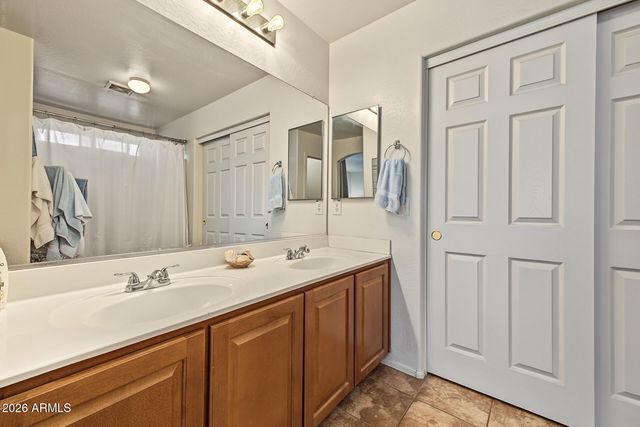 1530 E SAGUARO Trail, San Tan Valley, AZ 85143