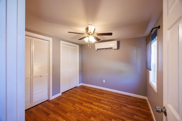 8 Freeman Ave, Webster, MA 01570