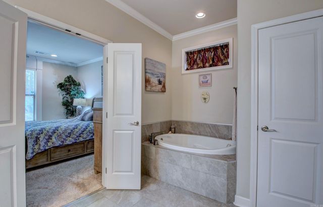 123 Nantucket Loop, Maumelle, AR 72113