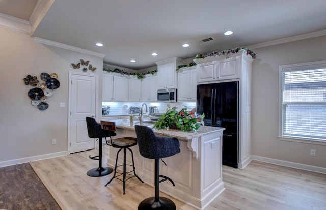 123 Nantucket Loop, Maumelle, AR 72113